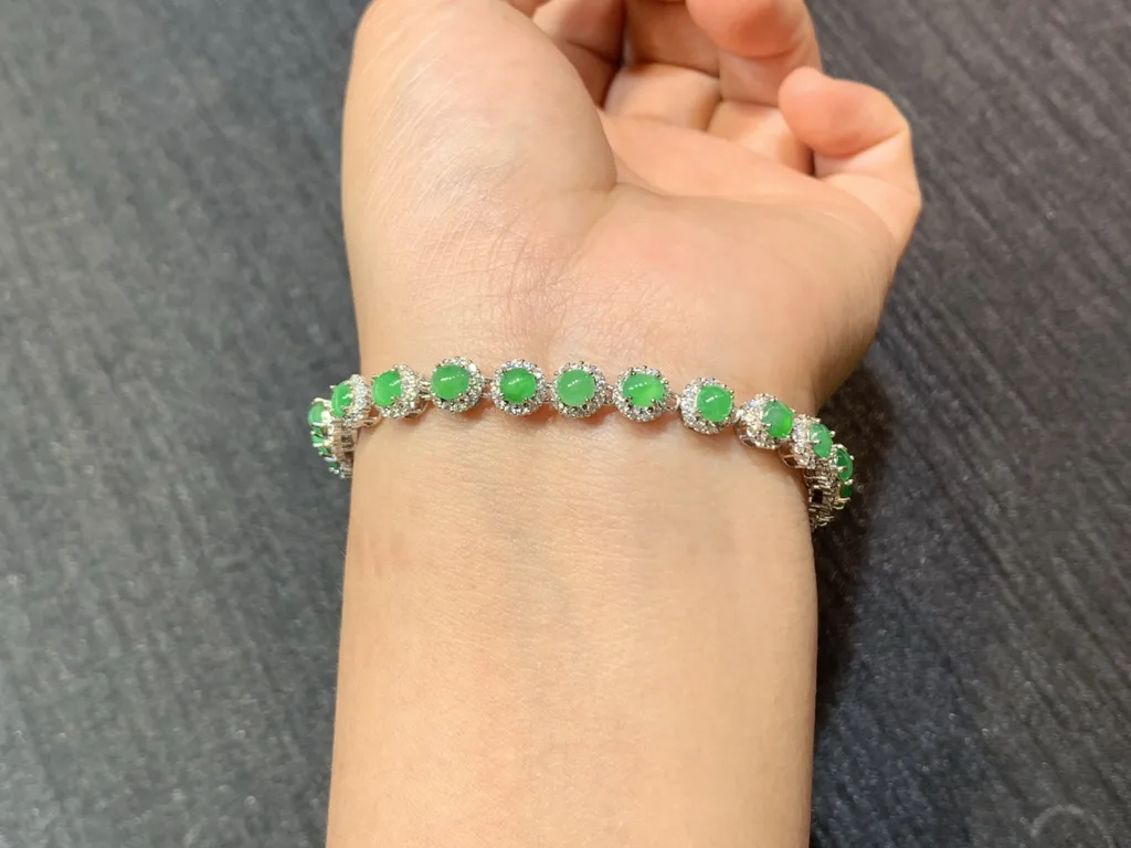 High-Icy Vivid Green Natural Jadeite Cabochon Bracelet — S925 Silver · No. 24B5 (photo 4)