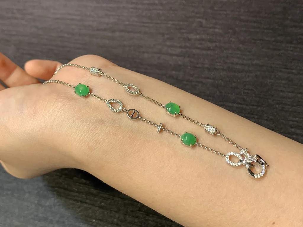 Icy Vivid Green Natural Jadeite Convertible Cabochon Chain — S925 Silver · No. B965 (photo 4)
