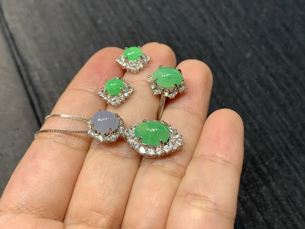 Icy Vivid Green Cabochon Natural Jadeite Three-Piece Cabochon Set — S925 Silver · No. 9C6C (photo 4)
