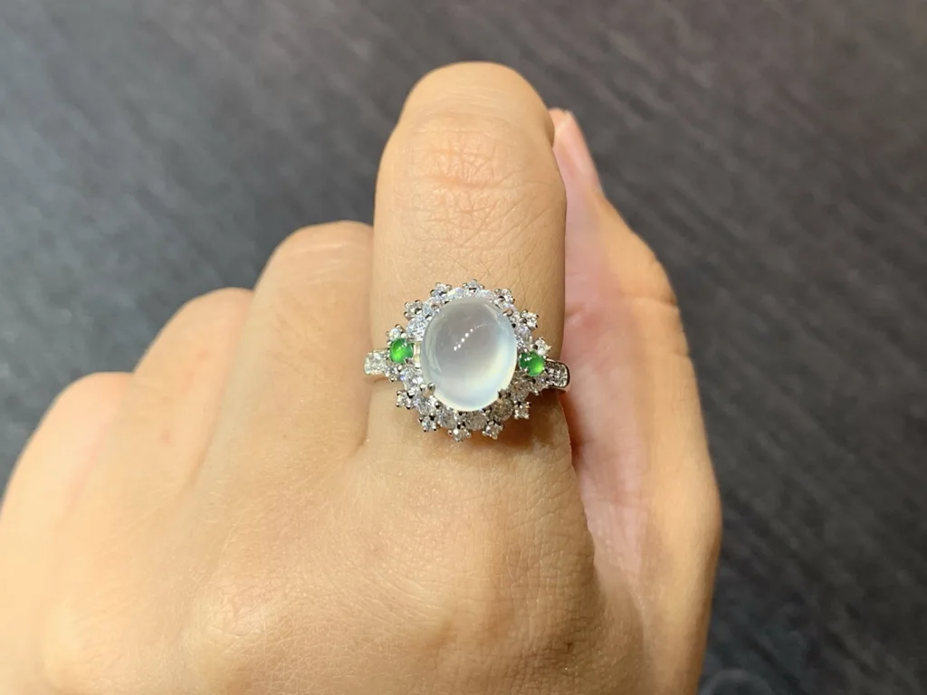 High-Icy Glowing Layered Cabochon Natural Jadeite Cabochon Ring — S925 Silver · No. 3570 (photo 5)