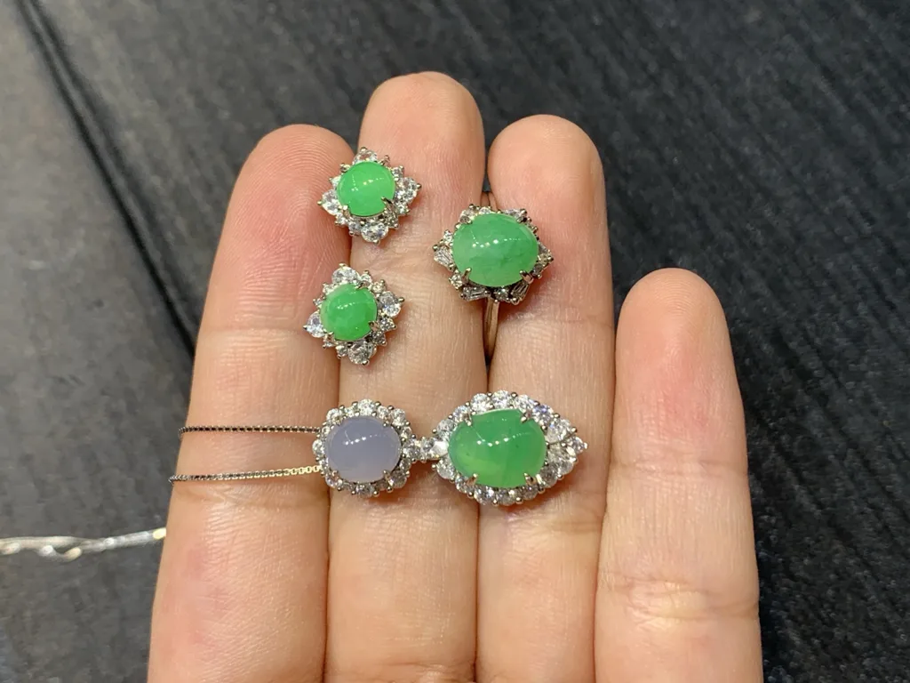 Icy Vivid Green Cabochon Natural Jadeite Three-Piece Cabochon Set — S925 Silver · No. 9C6C (photo 3)