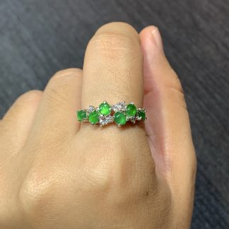 Icy Vivid-Green Cabochon Row Ring — S925 Silver