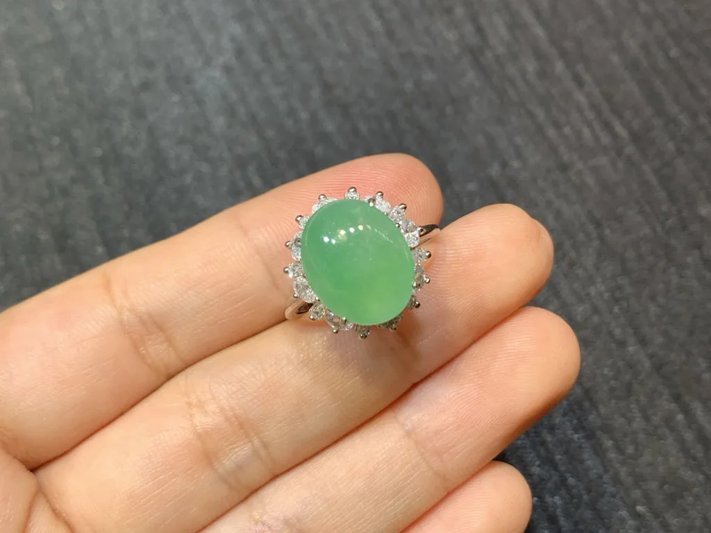 Icy Vivid Green Natural Jadeite Cabochon Ring — S925 Silver · No. AC00 (photo 2)