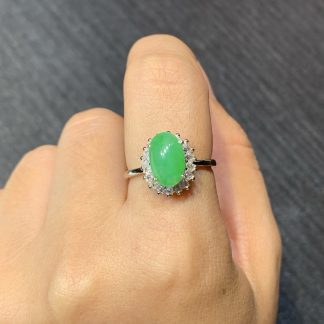 Icy Vivid-Green Cabochon Ring — S925 Silver