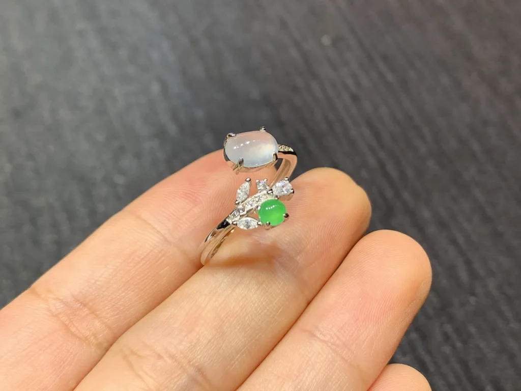 High-Icy Glowing White and Green Natural Jadeite Cabochon Ring — S925 Silver · No. F824 (photo 4)