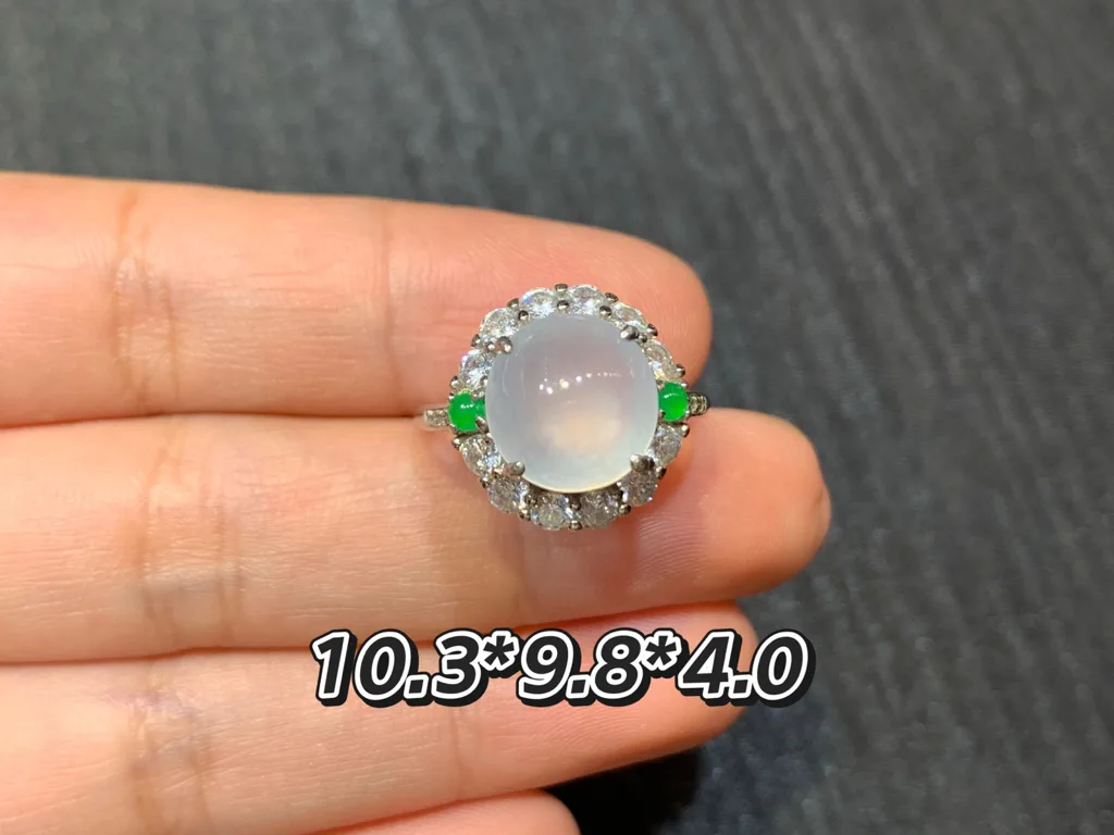 高冰荧光天然翡翠蛋面戒指 S925 银 · 编号 5E06（图 1）