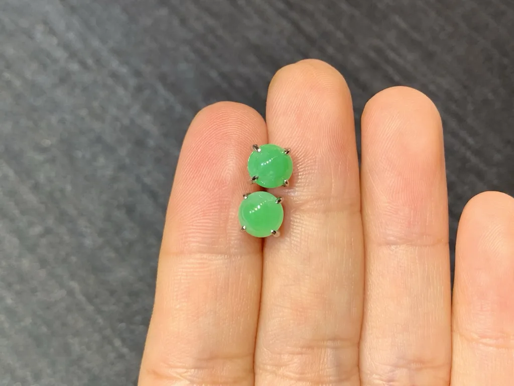 Icy Vivid Green Natural Jadeite Cabochon Stud Earrings — S925 Silver · No. 0D97 (photo 3)