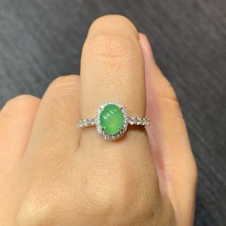Icy Vivid-Green Cabochon Ring — S925 Silver