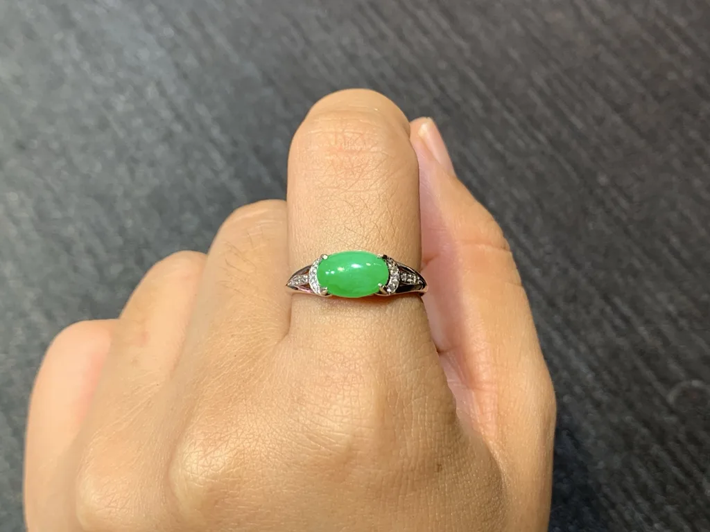 High-Icy Glowing Cabochon Natural Jadeite Three-Piece Cabochon Set — S925 Silver · No. 2724 (photo 5)