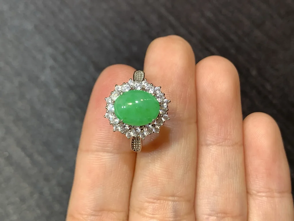 Icy Vivid Green Natural Jadeite Cabochon Ring — S925 Silver · No. D006 (photo 3)