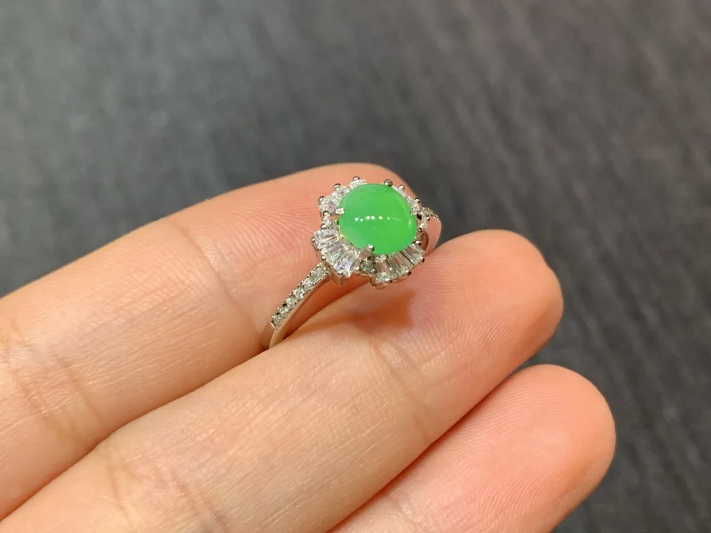 Icy Vivid Green Natural Jadeite Cabochon Ring — S925 Silver · No. CF91 (photo 4)