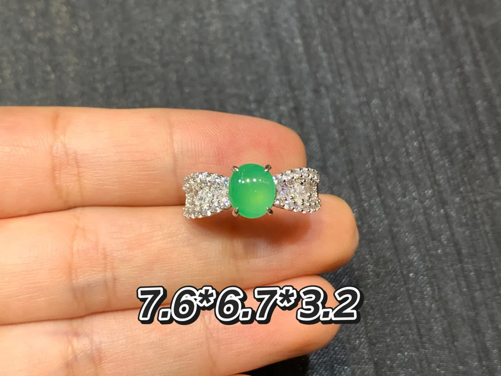 High-Icy Vivid Green Natural Jadeite Cabochon Ring — S925 Silver · No. CE13 (photo 1)