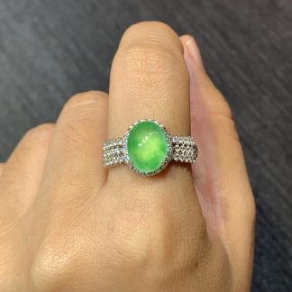 High-Icy Glowing Green Cabochon Ring — S925 Silver