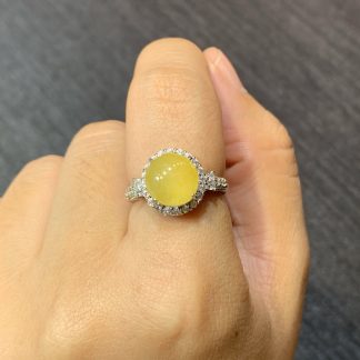 High-Icy Yellow Fei Cabochon Ring — S925 Silver
