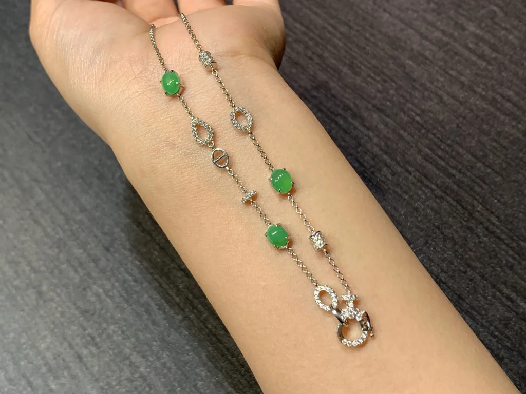Icy Vivid Green Natural Jadeite Convertible Cabochon Chain — S925 Silver · No. B965 (photo 2)
