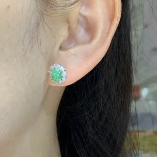 果阳绿天然翡翠蛋面耳钉 S925 银 · 编号 FB79