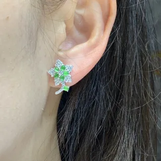 绿冰荧光花花天然翡翠蛋面耳钉 S925 银 · 编号 DC96