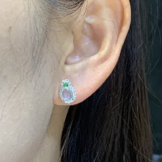 高冰荧光天然翡翠蛋面耳钉 S925 银 · 编号 FB1B