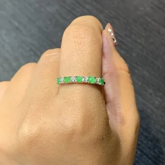 Icy Vivid Green Natural Jadeite Multi-Stone Cabochon Band — S925 Silver · No. 00DB
