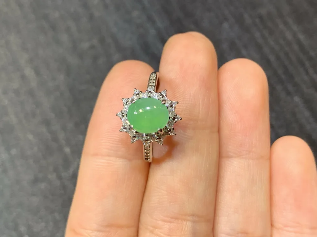 Icy Vivid Green Natural Jadeite Cabochon Ring — S925 Silver · No. 81B2 (photo 3)