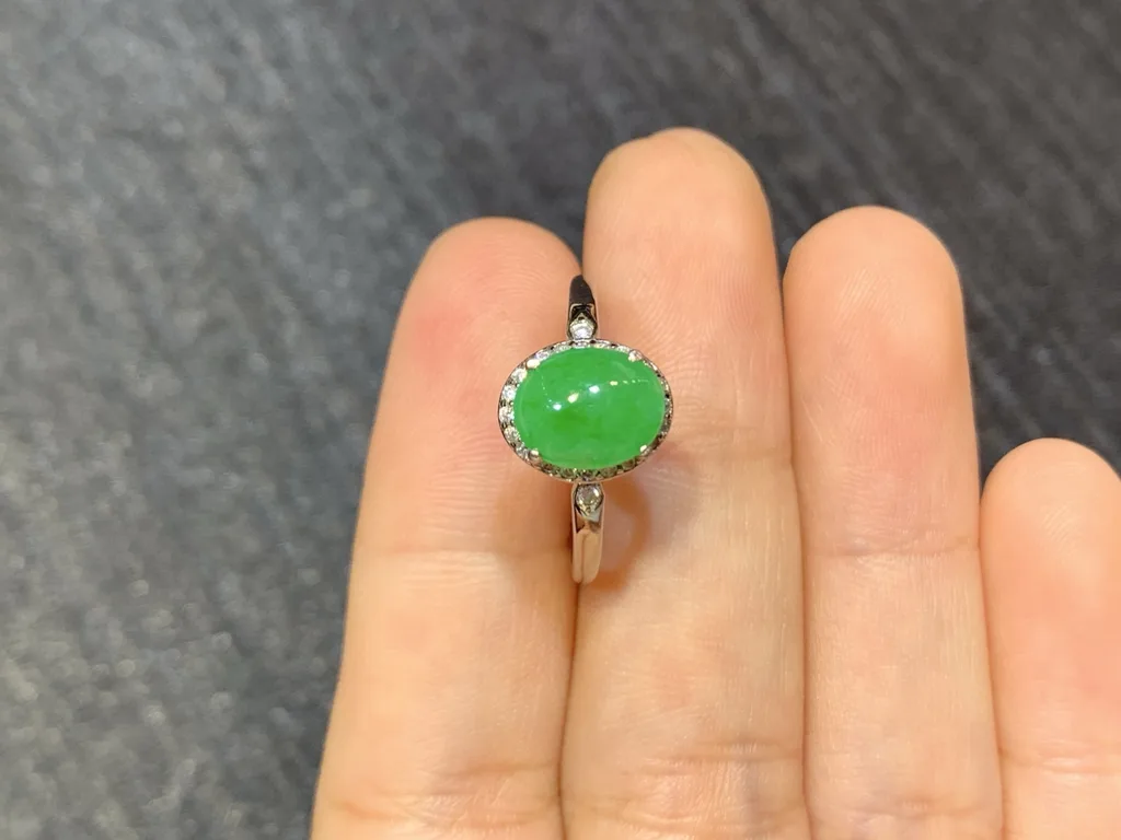 Icy Vivid Green Natural Jadeite Cabochon Ring — S925 Silver · No. 9393 (photo 3)