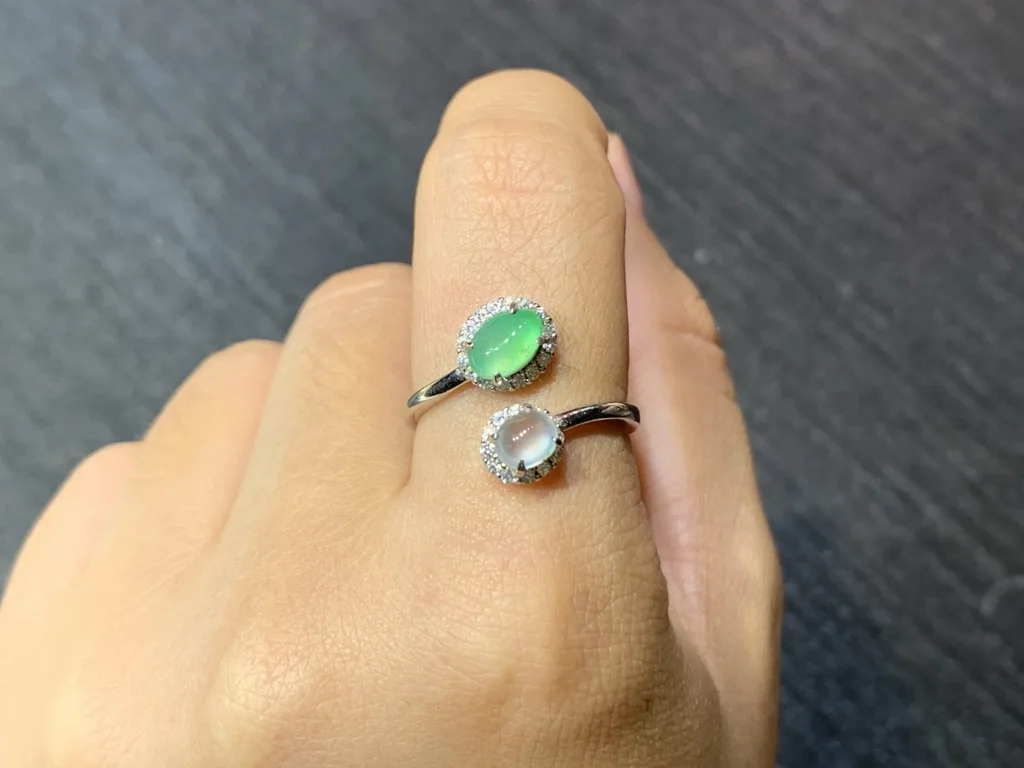 High-Icy White and Clear Green Natural Jadeite Cabochon Ring — S925 Silver · No. 3386 (photo 5)