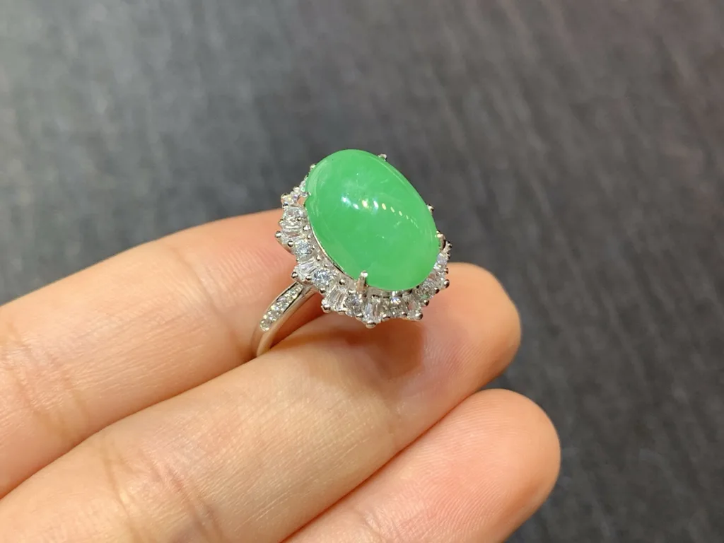 Icy Vivid Green Natural Jadeite Cabochon Ring — S925 Silver · No. 7183 (photo 4)