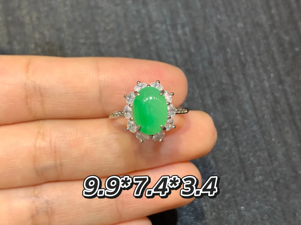 Icy Vivid Green Natural Jadeite Cabochon Ring — S925 Silver · No. E777 (photo 1)