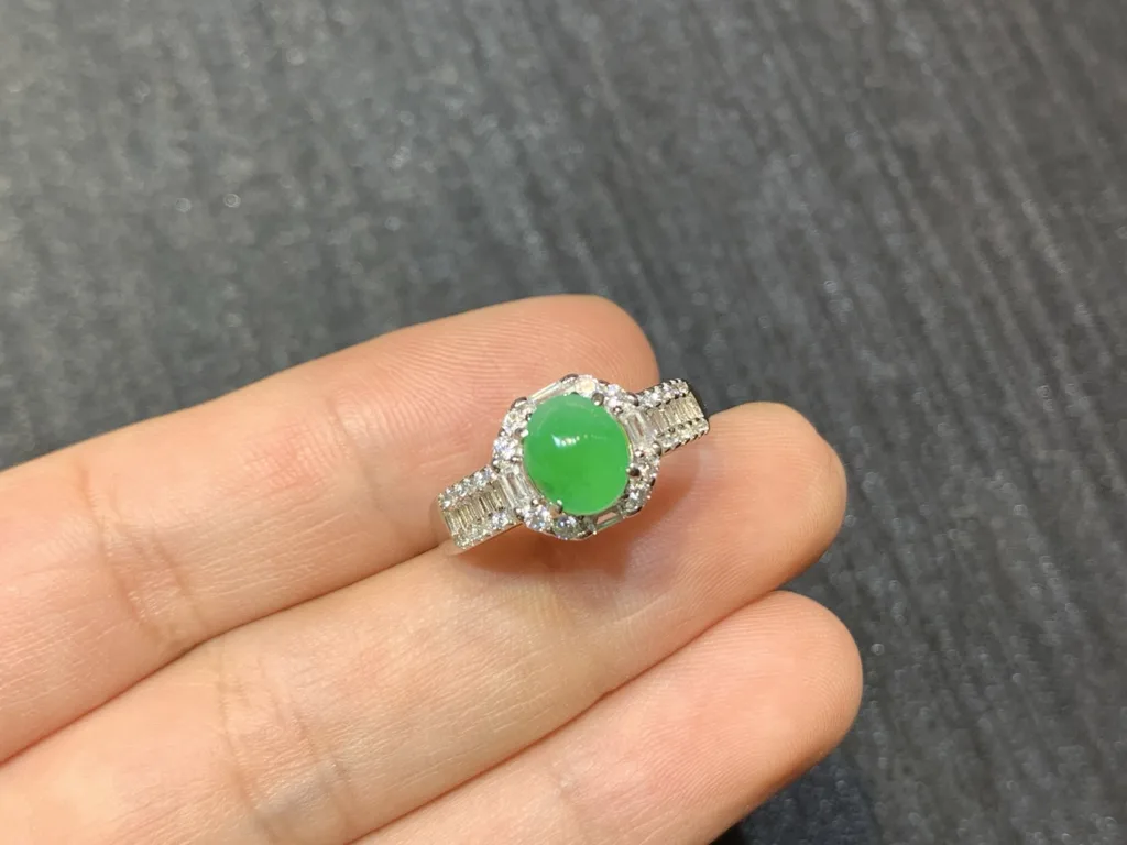 High-Icy Vivid Green Natural Jadeite Cabochon Ring — S925 Silver · No. 9F63 (photo 2)