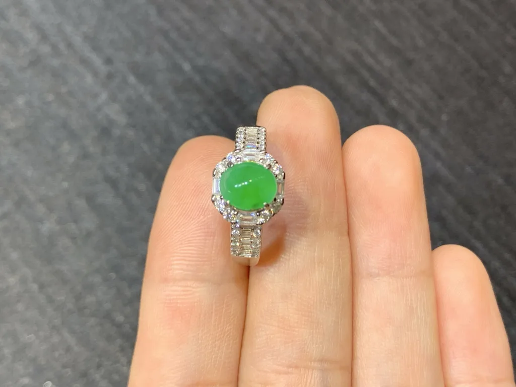 High-Icy Vivid Green Natural Jadeite Cabochon Ring — S925 Silver · No. 9F63 (photo 3)