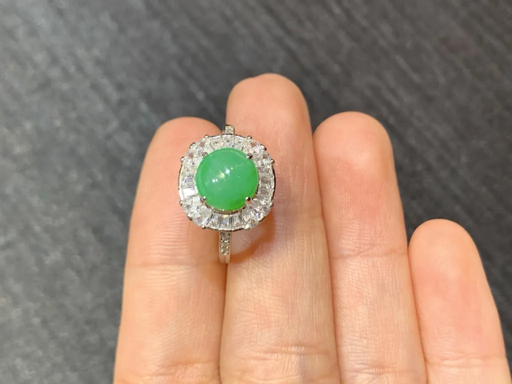Icy Vivid Green Natural Jadeite Cabochon Ring — S925 Silver · No. 8993 (photo 3)