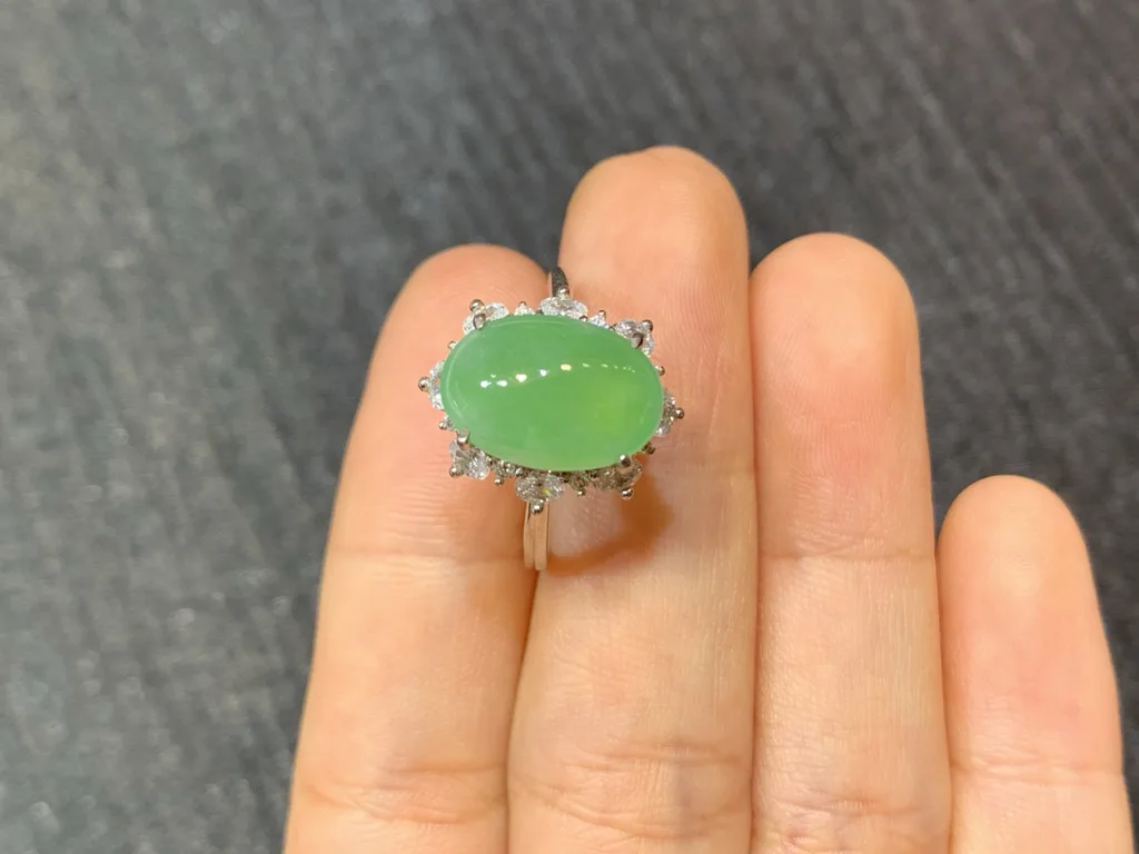 High-Icy Vivid Green Natural Jadeite Cabochon Ring — S925 Silver · No. D0AD (photo 3)