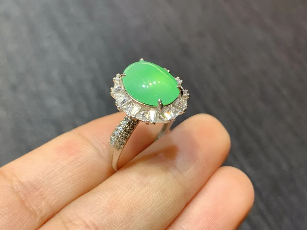 High-Icy Glowing Green Natural Jadeite Cabochon Ring — S925 Silver · No. F459 (photo 4)
