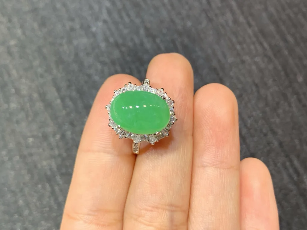 Icy Vivid Green Natural Jadeite Cabochon Ring — S925 Silver · No. 7183 (photo 3)