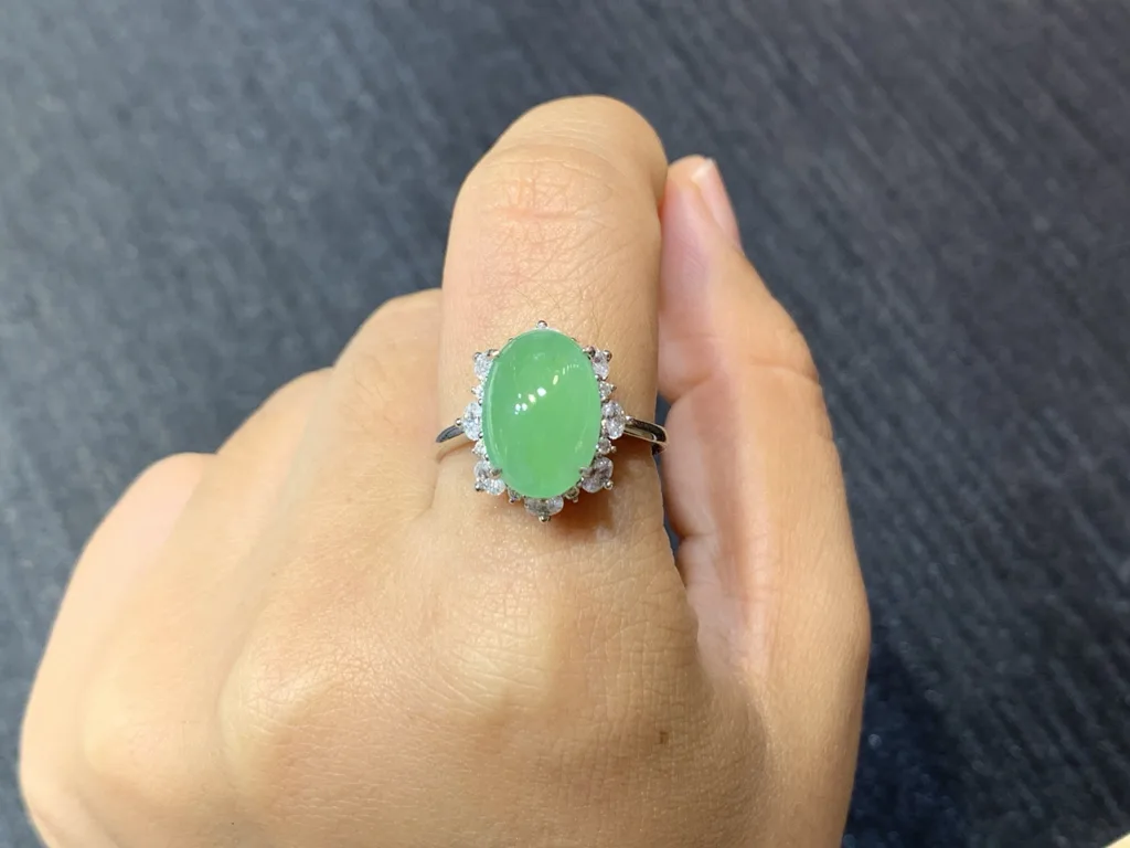 High-Icy Vivid Green Natural Jadeite Cabochon Ring — S925 Silver · No. D0AD (photo 5)