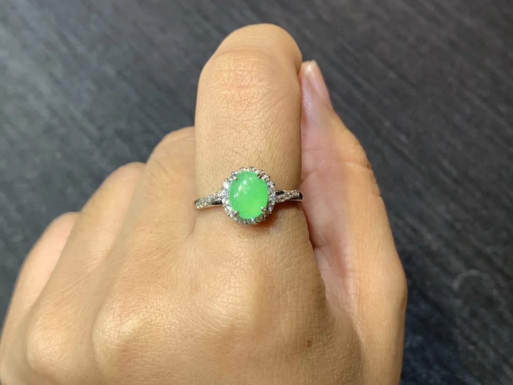Icy Vivid Green Natural Jadeite Cabochon Ring — S925 Silver · No. 6188 (photo 5)