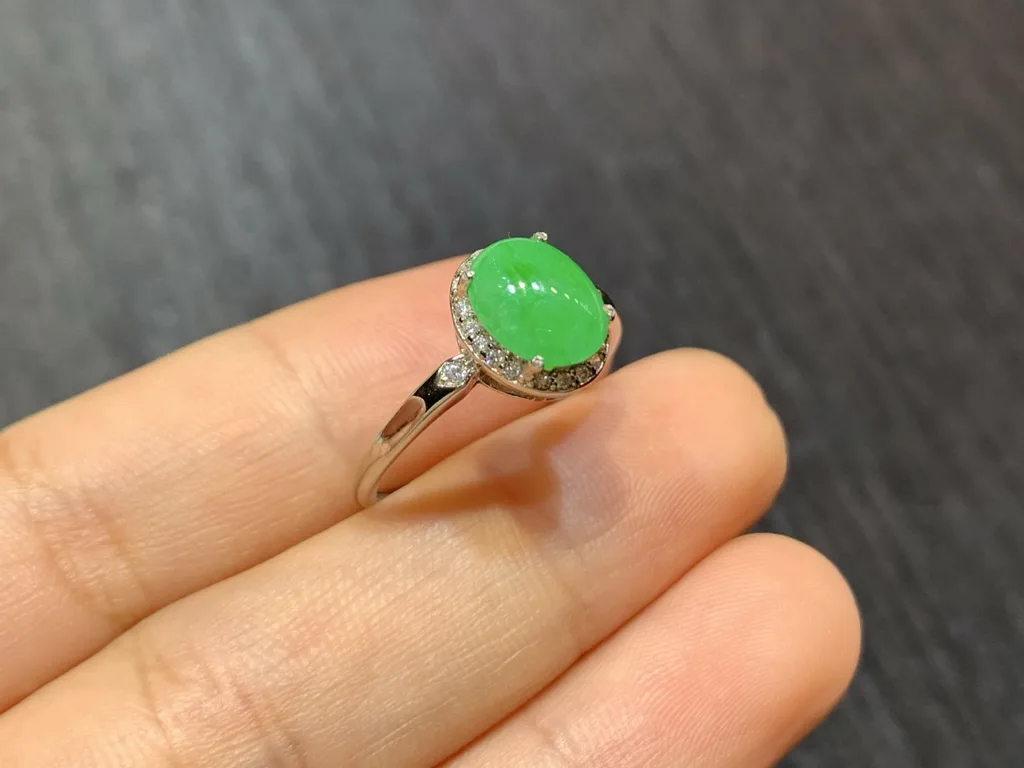 Icy Vivid Green Natural Jadeite Cabochon Ring — S925 Silver · No. 9393 (photo 4)