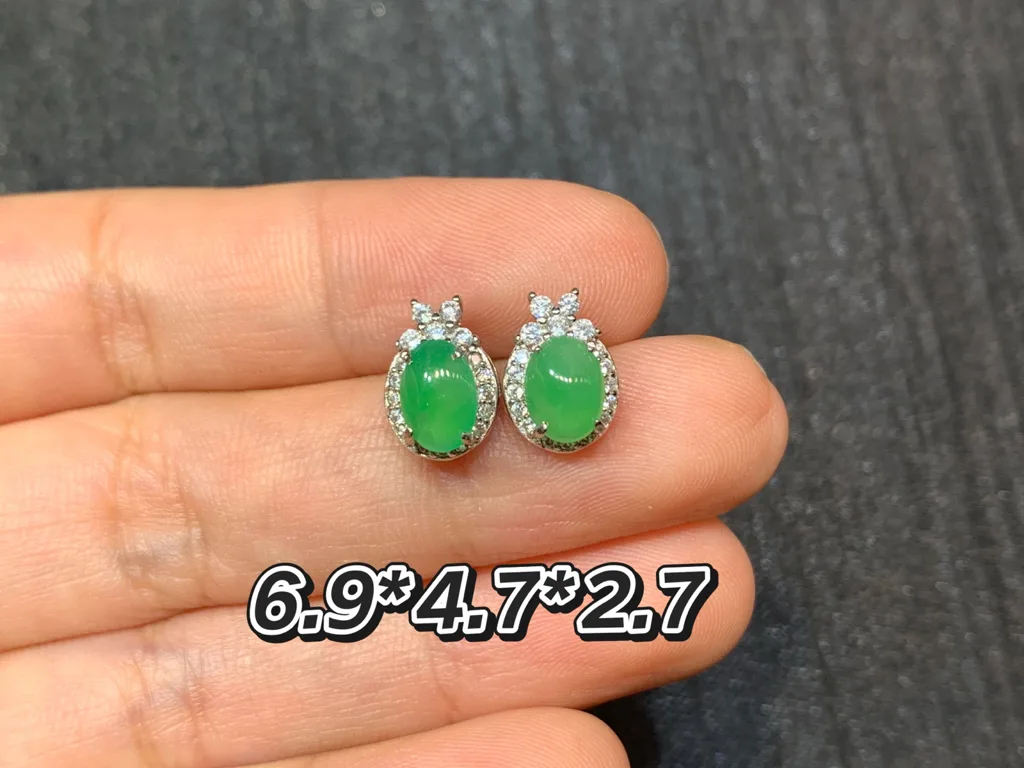Icy Vivid Green Natural Jadeite Cabochon Stud Earrings — S925 Silver · No. 2277 (photo 1)