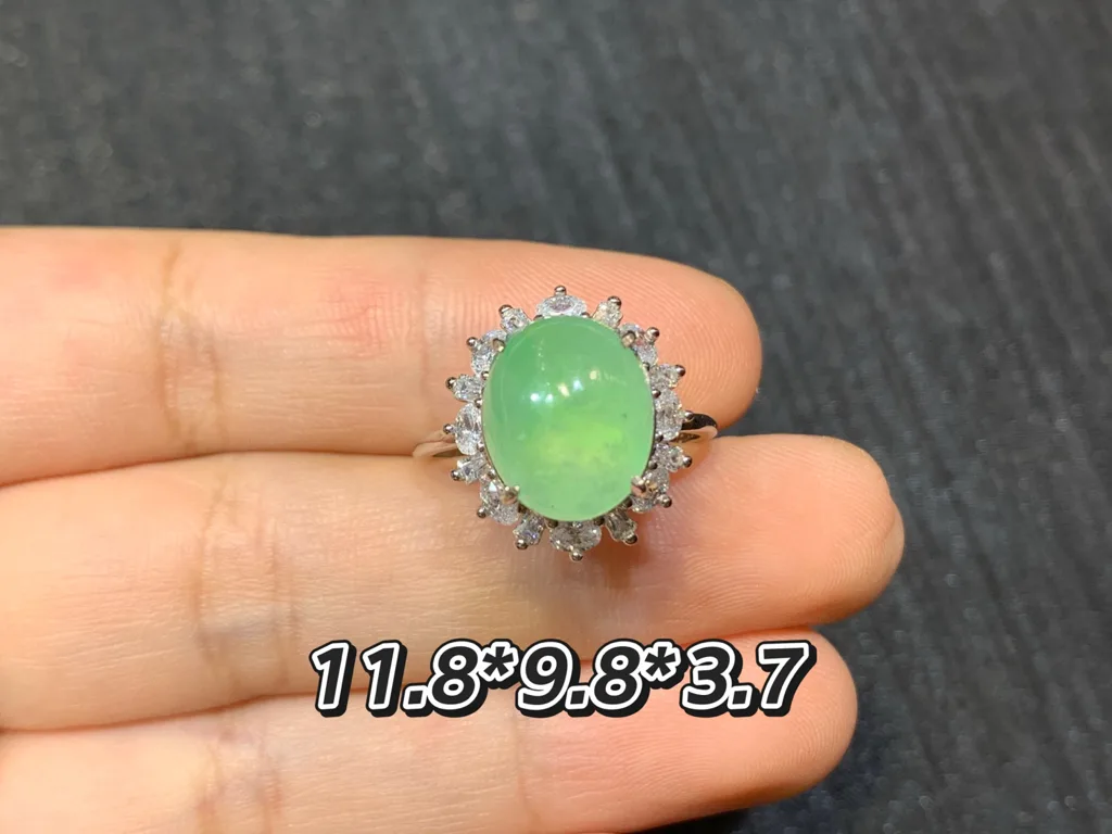 High-Icy Clear Green Natural Jadeite Cabochon Ring — S925 Silver · No. EE3E (photo 1)