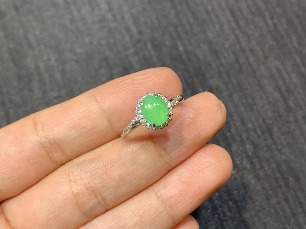 Icy Vivid Green Natural Jadeite Cabochon Ring — S925 Silver · No. 6188 (photo 2)