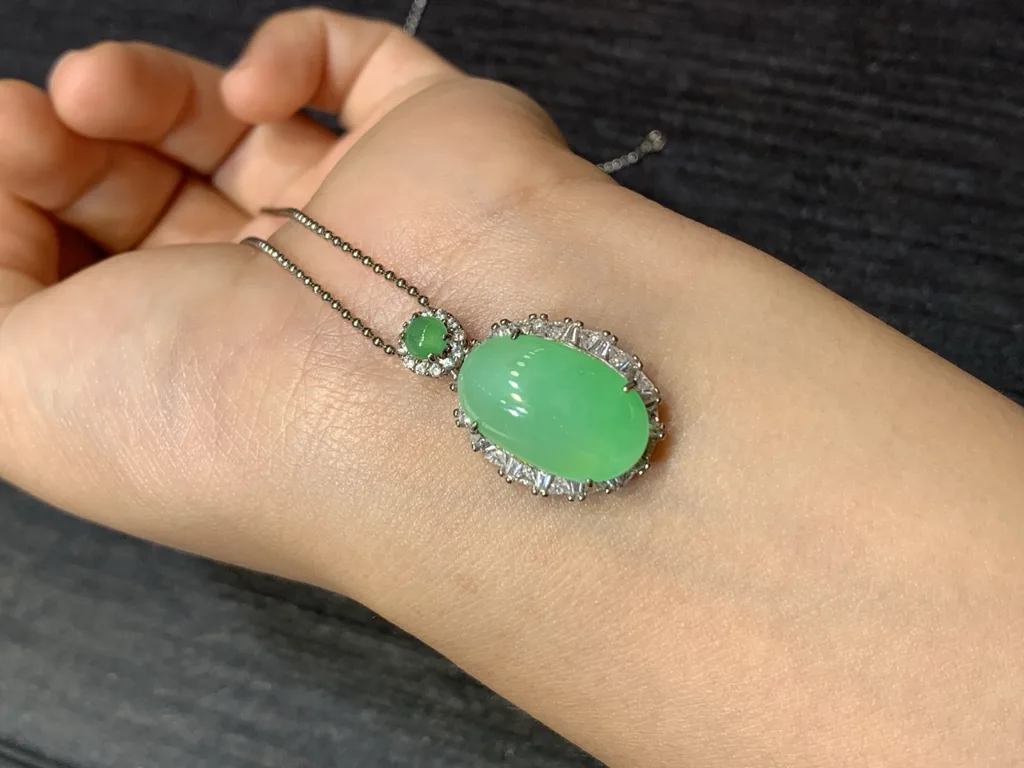 Icy Soft Vivid Green Natural Jadeite Cabochon Pendant — S925 Silver · No. A6A5 (photo 3)